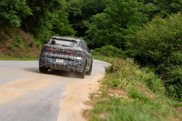 Comparativa BMW X1 xDrive25e vs Volvo XC40 vs Mercedes GLA 250e: cuál hunde menos su valor a 3 años