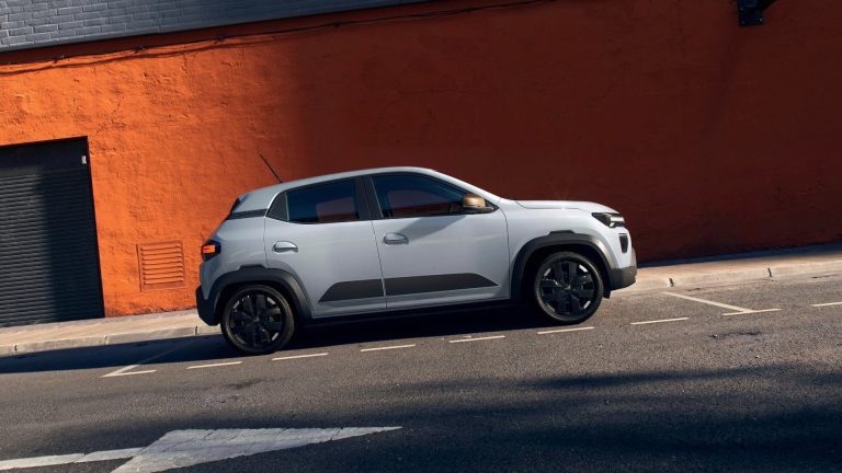 Ranking utilitarios eléctricos urbanos 2026 por debajo de 25.000 € tras Moves III: cuáles bajan más con achata