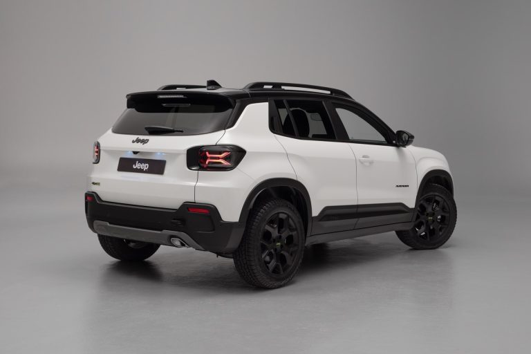 SUV eléctrico urbano kilómetro cero: cuánto descuento real puedes negociar frente al nuevo SUV eléctrico urbano kilómetro cero: cuánto descuento real puedes negociar frente al nuevo