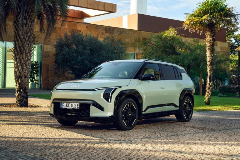 Guía de compra SUV eléctrico 2026: cómo decidir entre financiera de marca al 0% TAE, renting particular y contado con Moves Guía de compra SUV eléctrico 2026: cómo decidir entre financiera de marca al 0% TAE, renting particular y cont