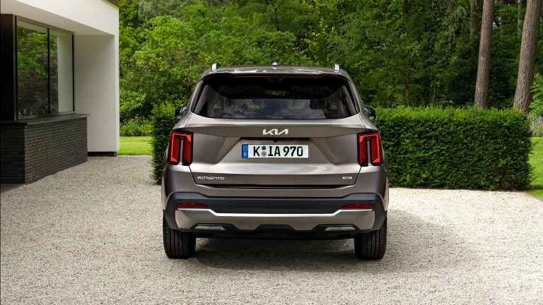 Ranking SUV PHEV familiares de 7 plazas en 2026: cuáles bajan de 55.000 € tras descuento y Moves III Ranking SUV PHEV familiares de 7 plazas en 2026: cuáles bajan de 55.000 € tras descuento y Moves III