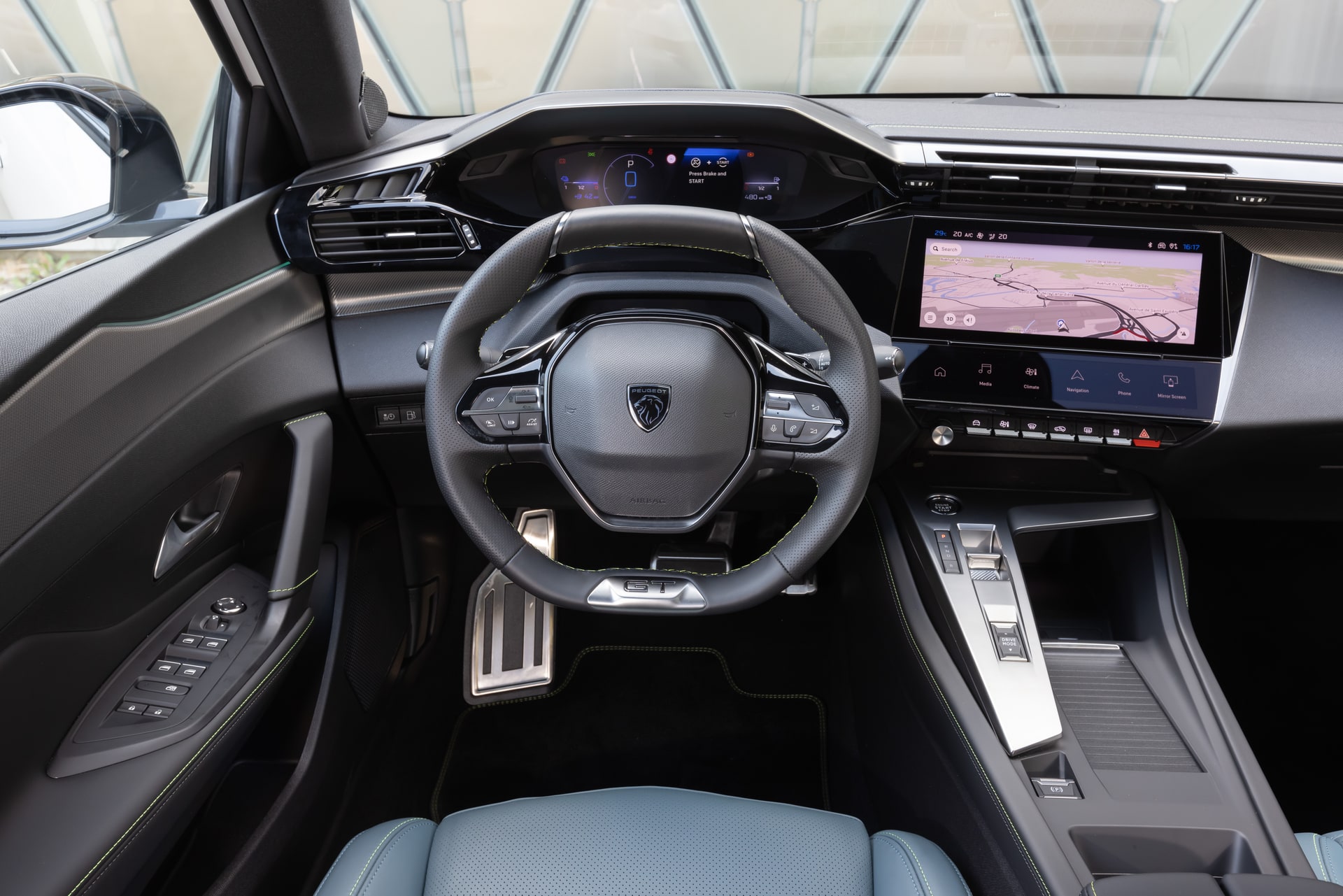 Peugeot e-308