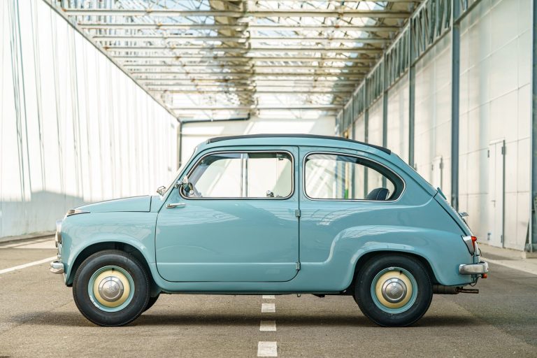 Comparativa Citroen ë-C3 vs FIAT 600e: qué utilitario eléctrico urbano negocia mejor descuento por debajo de 2