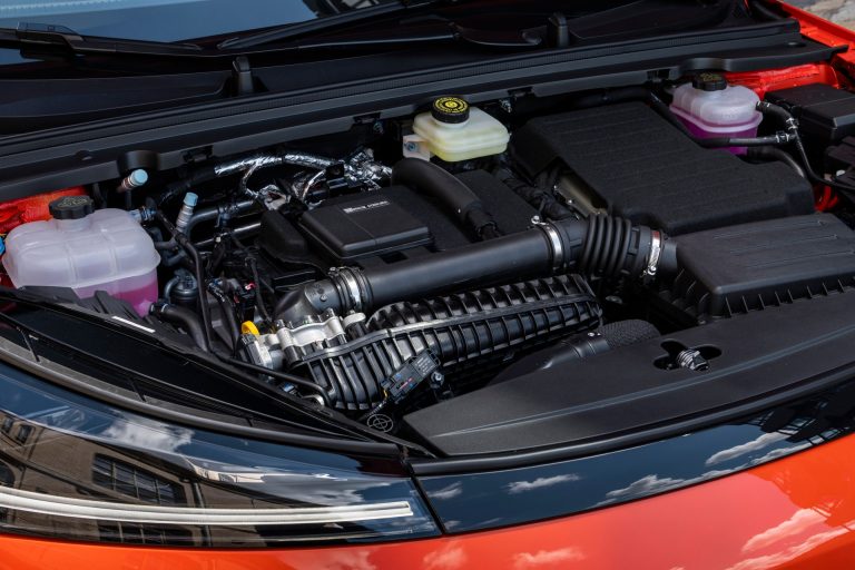 Cómo elegir un compacto eléctrico en 2026 según coste de neumáticos específicos EV: cuánto suma al TCO frente a un compacto térmico Cómo elegir un compacto eléctrico en 2026 según coste de neumáticos específicos EV: cuánto suma al TCO frente
