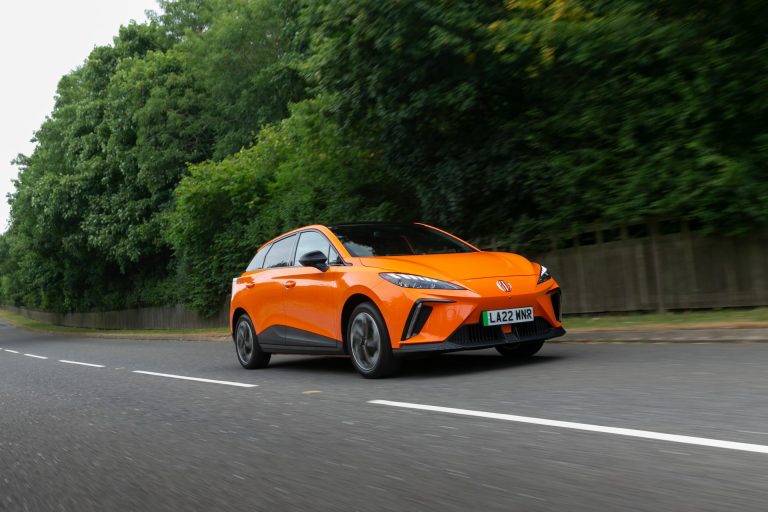 Ranking compactos eléctricos 2026 con mejor cuota de renting particular por debajo de 400 €/mes a 48 meses y 15.000 km/año Ranking compactos eléctricos 2026 con mejor cuota de renting particular por debajo de 400 €/mes a 48 meses y 1