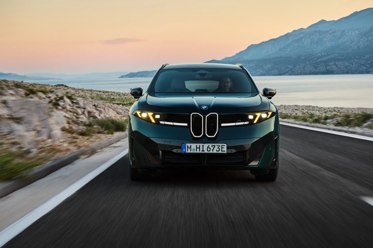 Cómo elegir un SUV PHEV en 2026 pagando al contado vs financiera de marca al 0% TAE: cuándo el descuento por contado bate al interés subvencionado Cómo elegir un SUV PHEV en 2026 pagando al contado vs financiera de marca al 0% TAE: cuándo el descuento por c